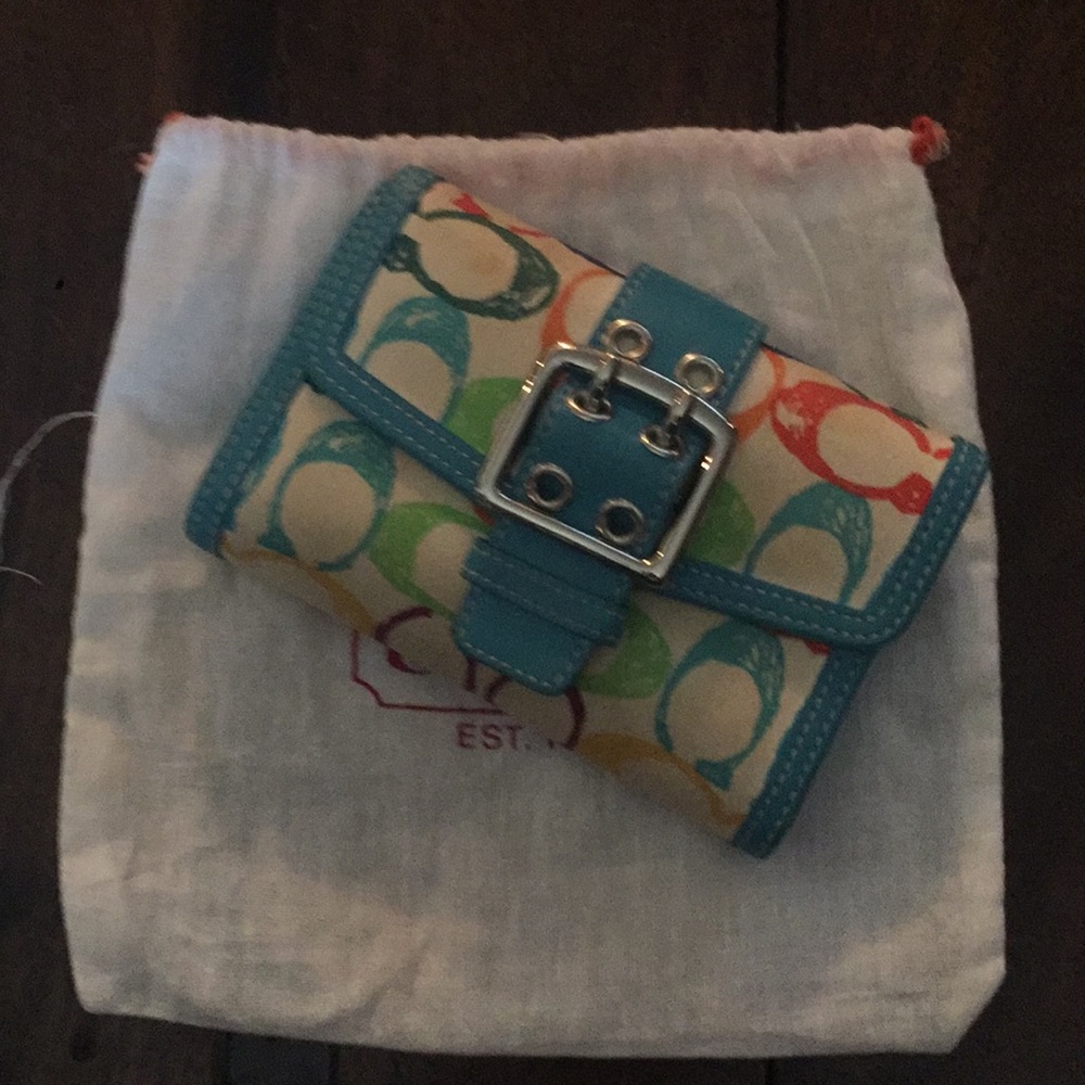 Coach Wallet w/ Big Buckle and dust bag